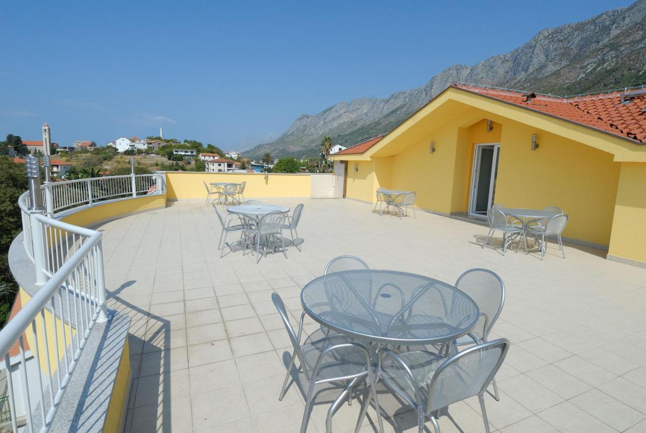 Apartments Vesna Gradac  Eksteriør bilde
