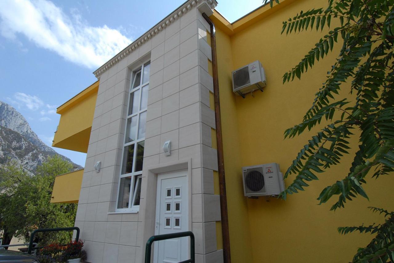 Apartments Vesna Gradac  Eksteriør bilde