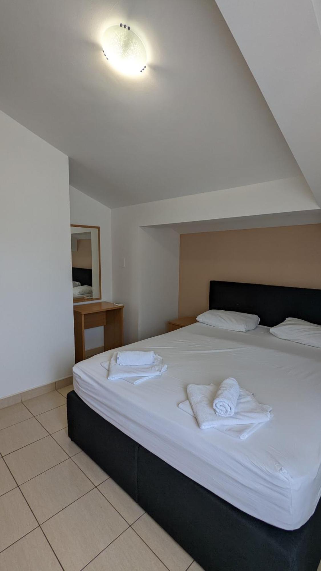 Apartments Vesna Gradac  Rom bilde