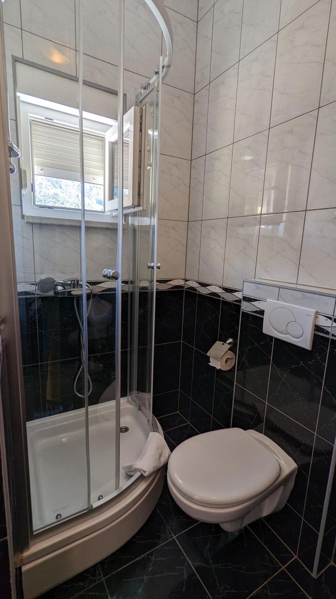 Apartments Vesna Gradac  Rom bilde