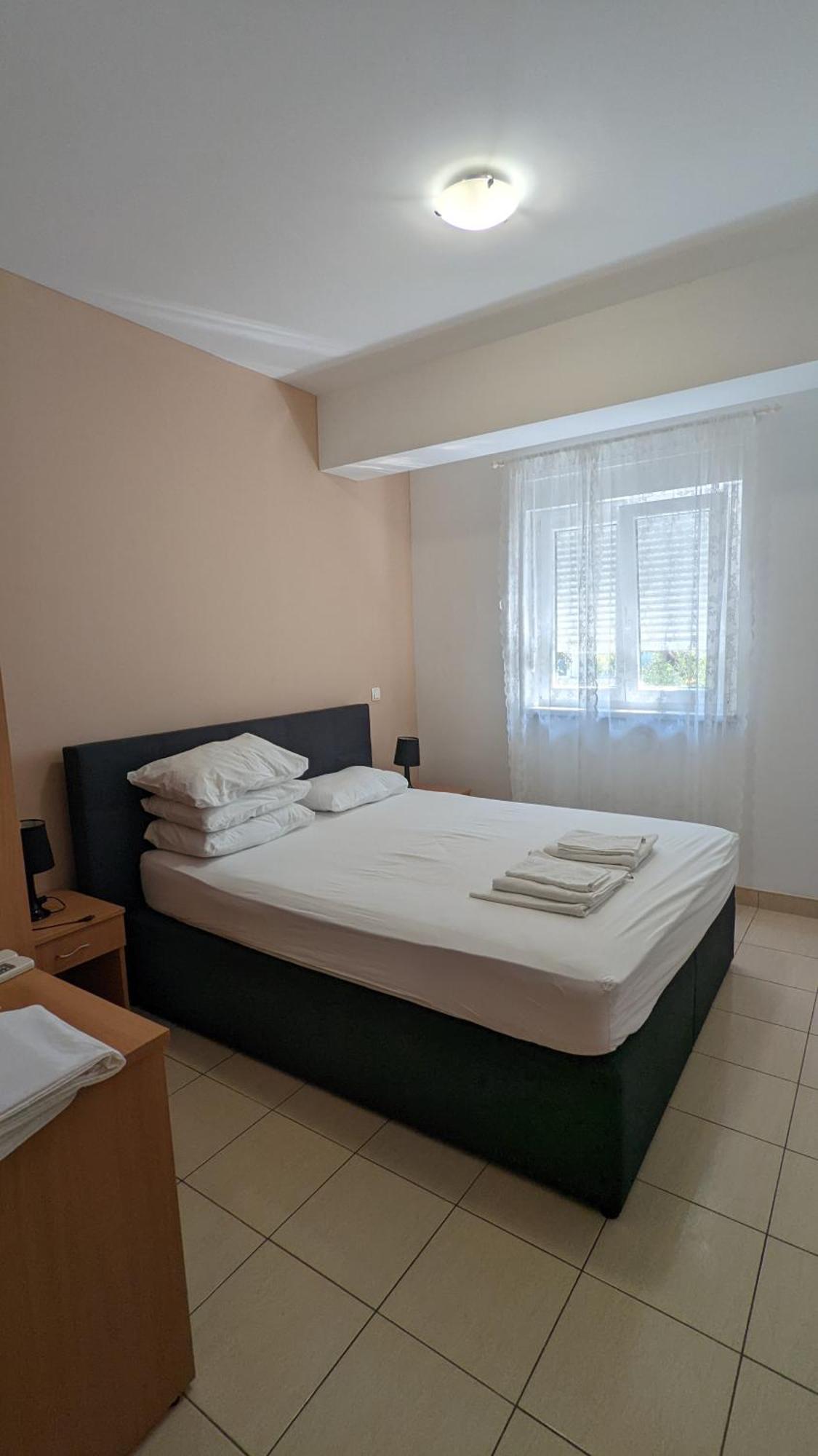 Apartments Vesna Gradac  Rom bilde