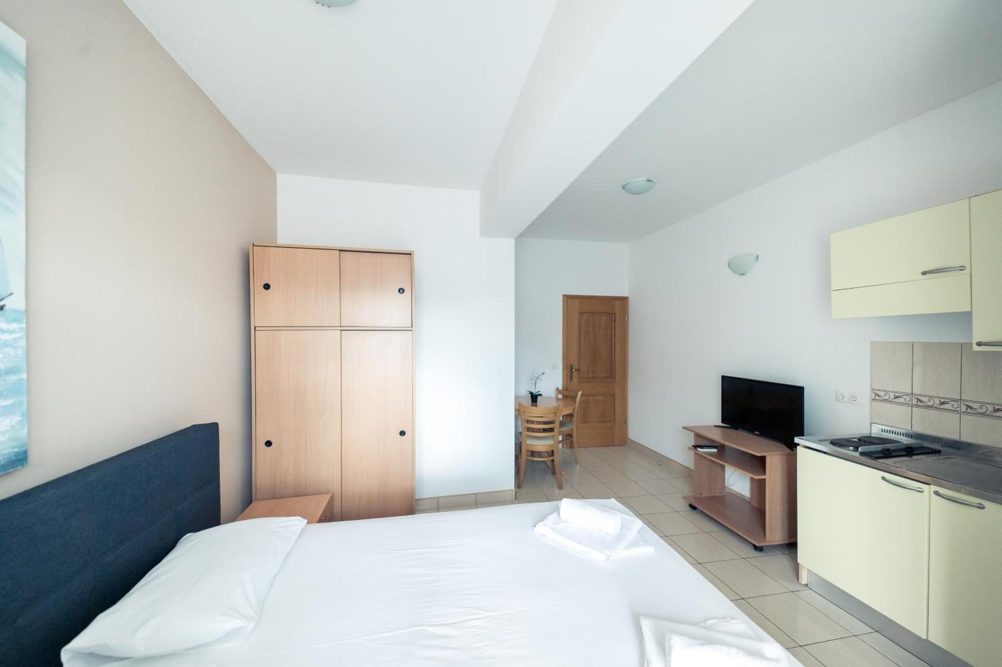 Apartments Vesna Gradac  Rom bilde
